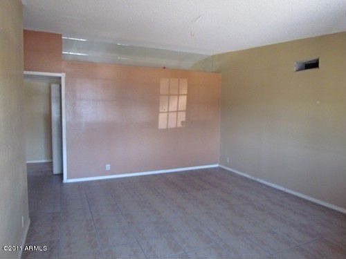 3rd image of 8602 W Turney Ave