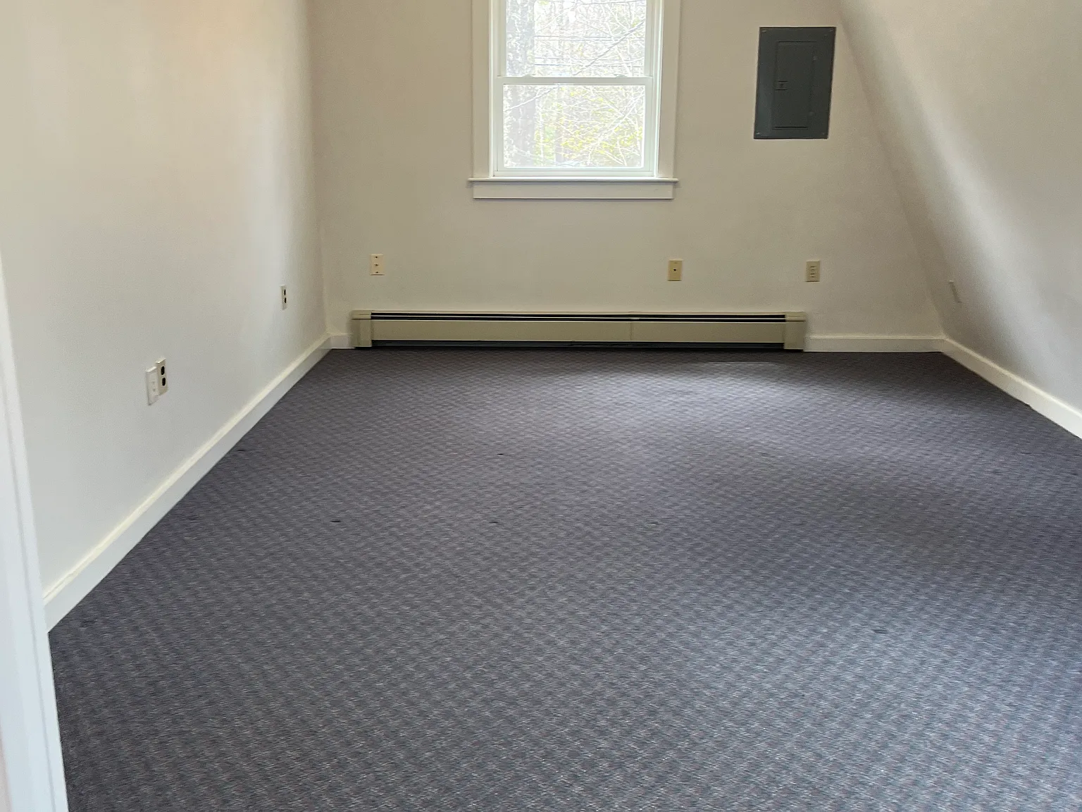 220 Meadow St — Photo 4