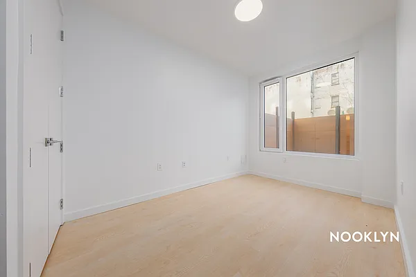 Rented by Nooklyn NYC LLC | media 59