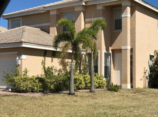 2053 Grey Falcon Cir SW, Vero Beach, FL 32962