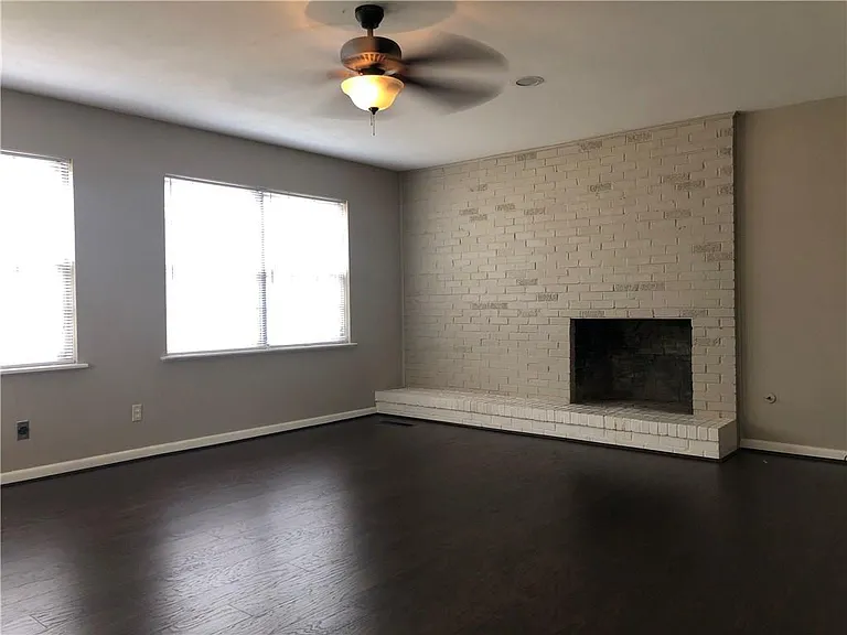 1601 N Sang Ave — Photo 5