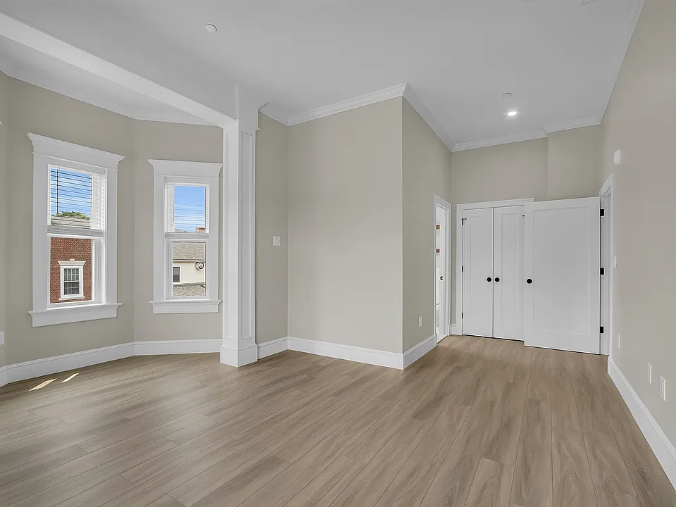 Primary Bedroom - Bay Window/Office Area