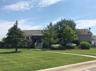 186 Hunters Crossing Blvd, Capac, MI 48014