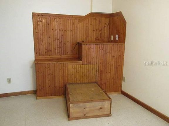 5th image of 1110 10th St