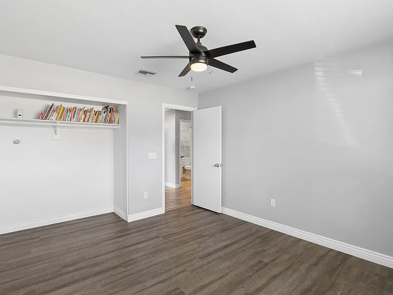 1017 E El Caminito Dr — Photo 42
