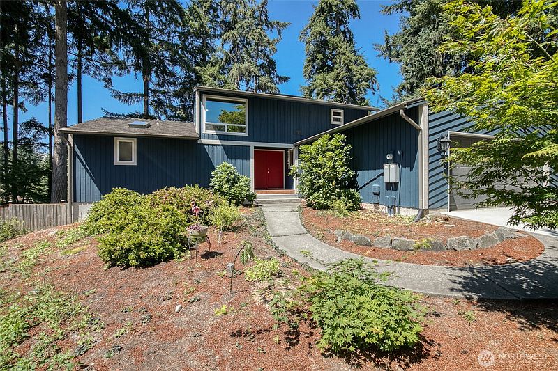 2nd image of 3530 71st Avenue W