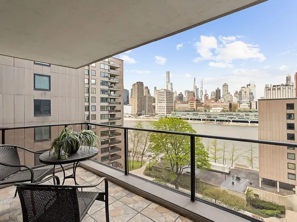 531 Main St APT 920, New York, NY 10044