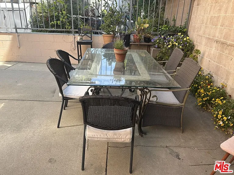 1022 N Croft Ave #5 — Photo 20