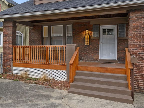 4th image of 3583 Vine St
