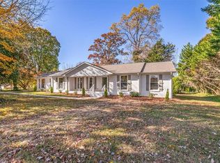 1125 New Garden Rd, Greensboro, NC 27410