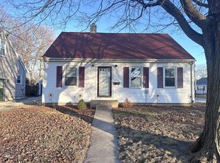 1402 7th Ave, Sterling, IL 61081