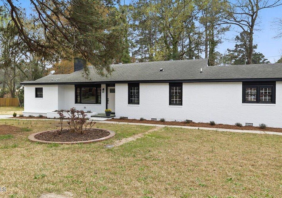 1st image of 1914 Crescent Drive