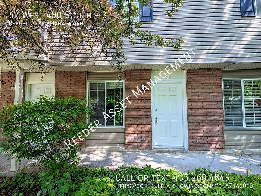 Charming & Pet-Friendly 2 Bed / 2 Bath Apartment in Logan! — Photo 2