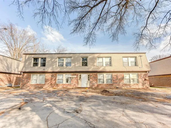 325 W I St, Belleville, IL 62226