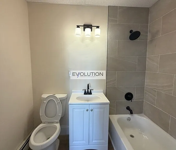 906 Park St #3E — Photo 6