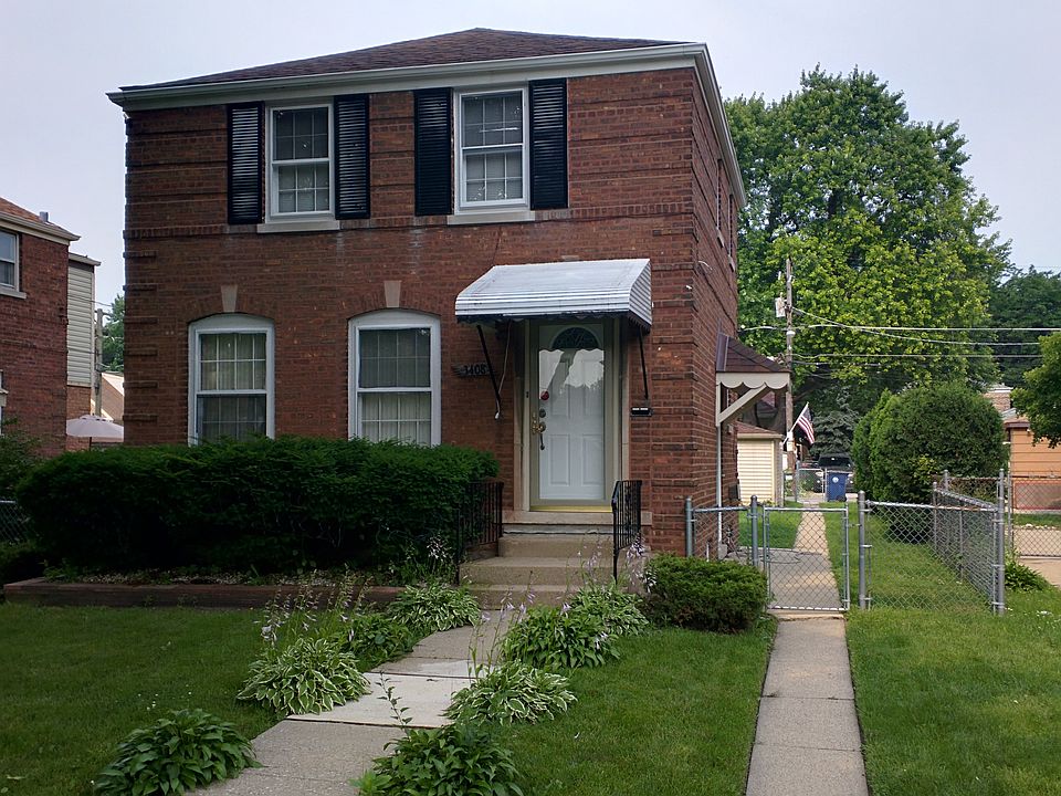 Front view of home