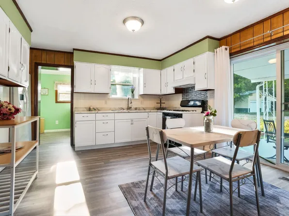 512 S Market St, Mc Arthur, OH 45651