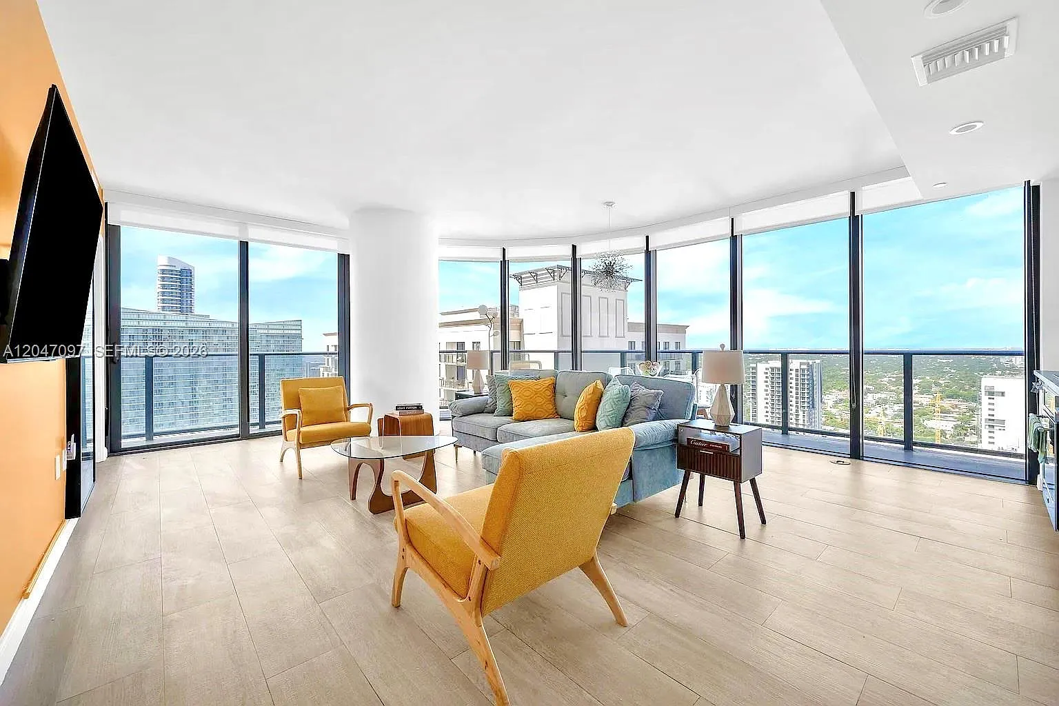 Brickell Heights West Con — Photo 1