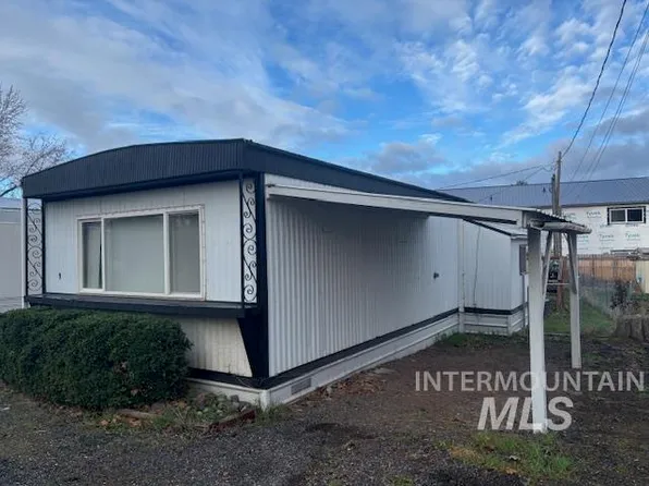 3526 11th St Trailer 9, Lewiston, ID 83501