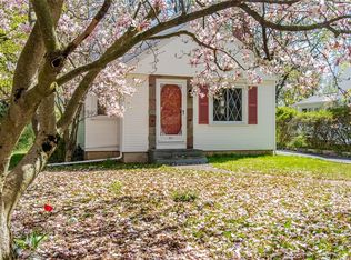 81 Brooklea Dr, Rochester, NY 14624