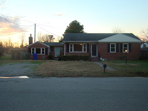2nd image of 109 Palmyra Dr