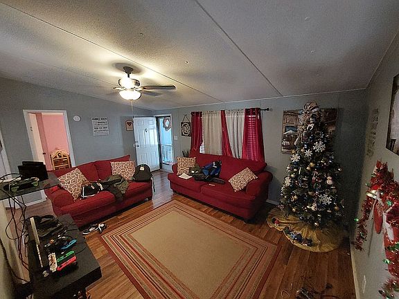 5th image of 103 Barry Ct