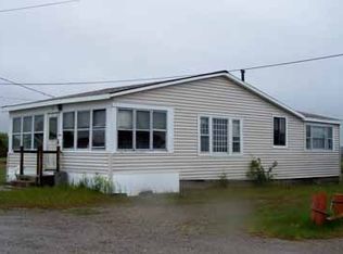15 Garland St, Hampton, NH 03842