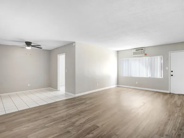 Cazador Court Apartments