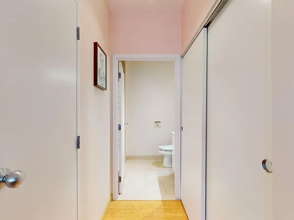 155 Oceana Drive East image 24 of 31