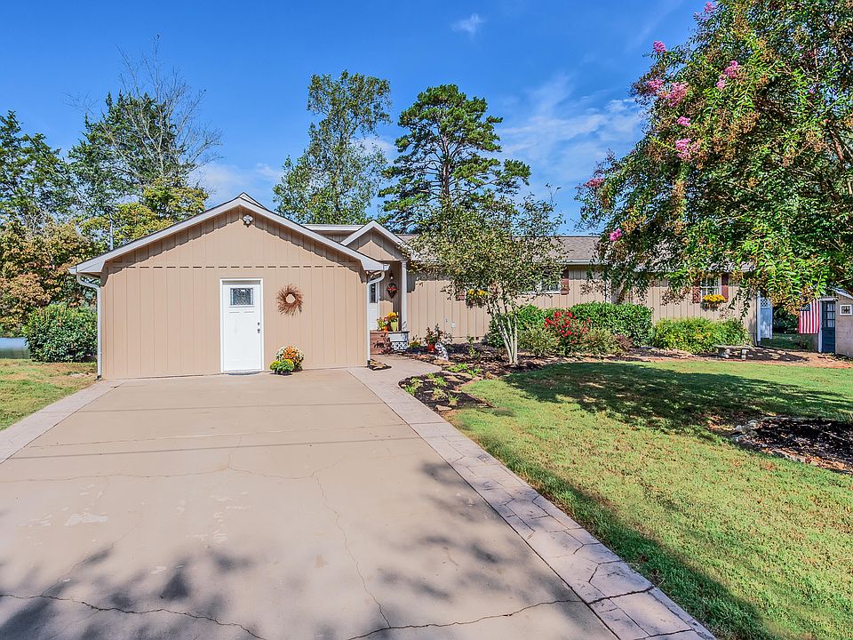 1st image of 137 Bass Ln