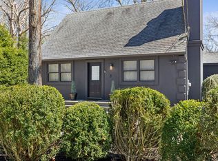 5 16th St, East Hampton, NY 11937