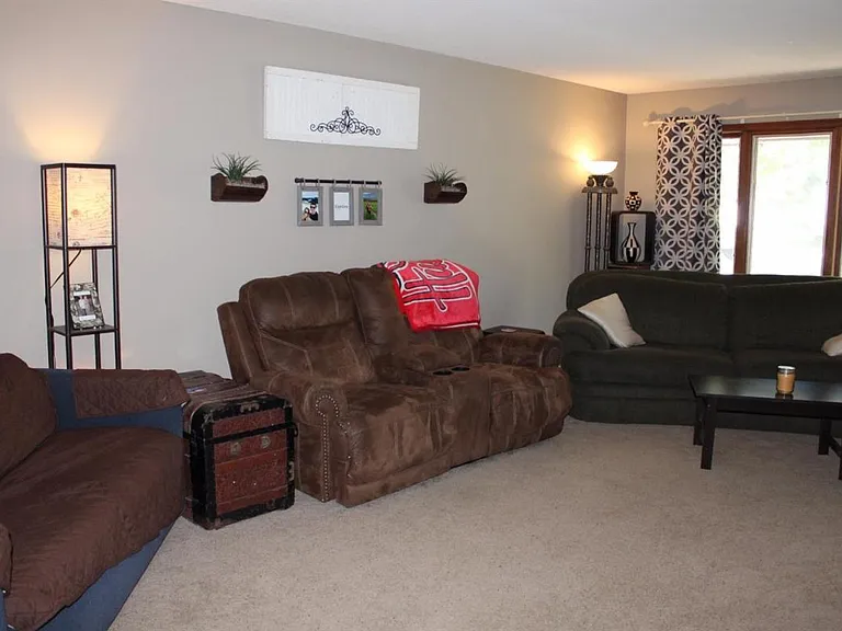 3409 Allendale Dr — Photo 9