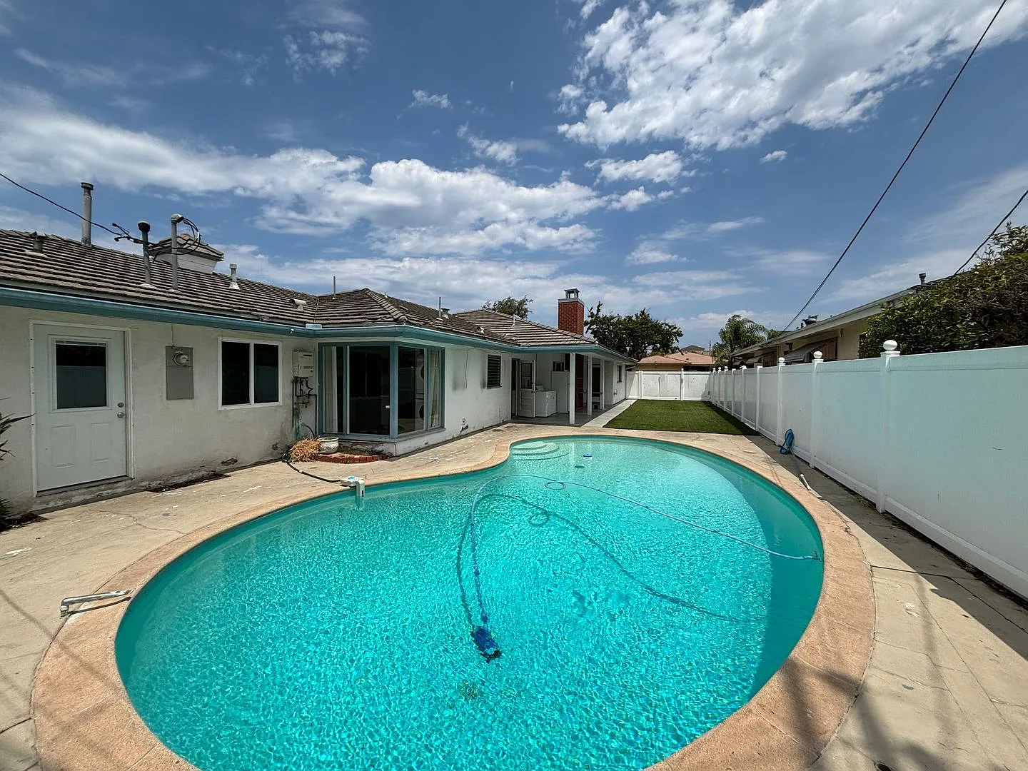 8bd/3.5ba, Pool! — Photo 1