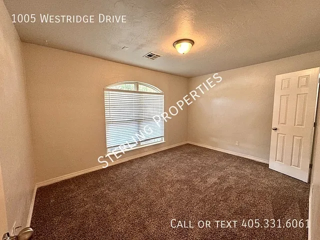 1005 Westridge Dr — Photo 14