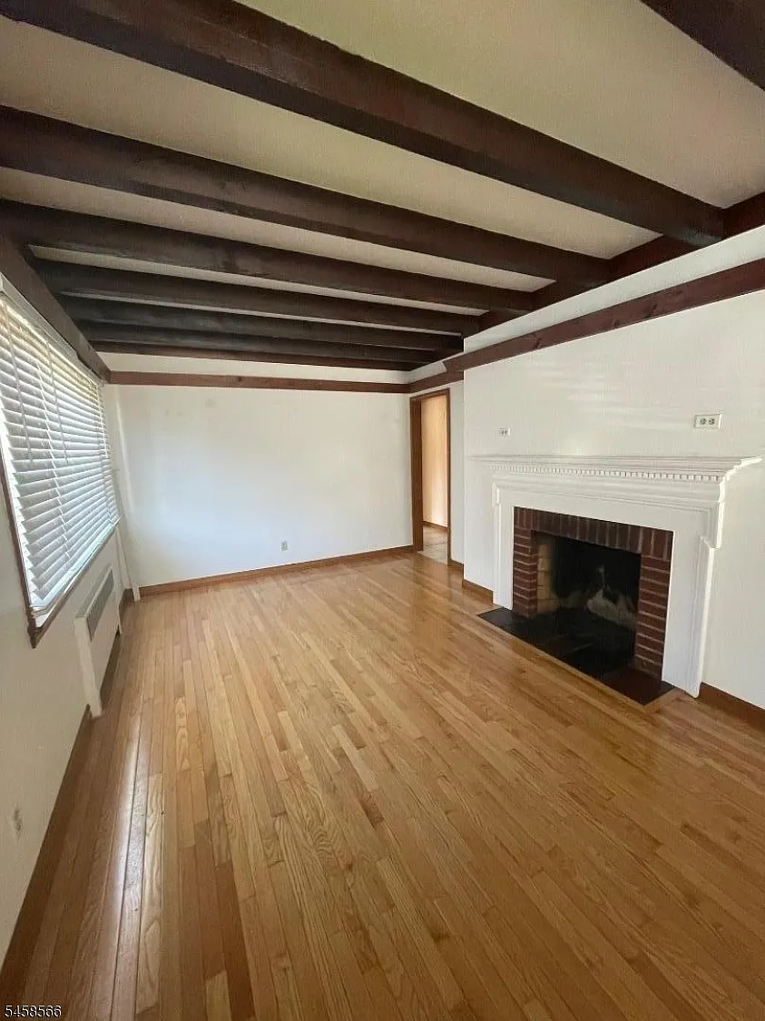 2 bed, 1.0 bath, $2,300 — Photo 2