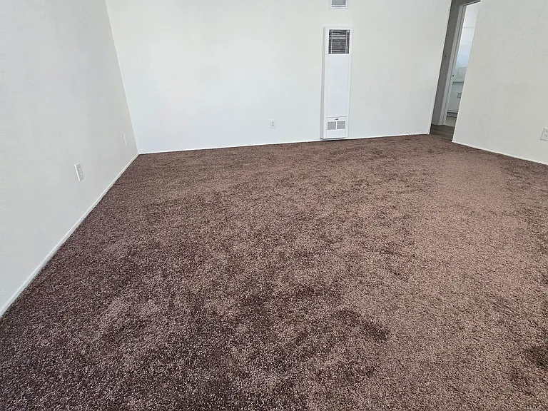 15758 1/2 Ryon Ave #15758 — Photo 2