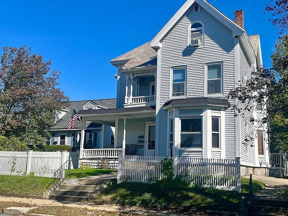 883 Union St #3