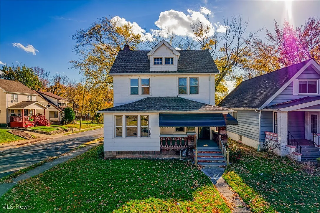 13824 North Dr photo 1