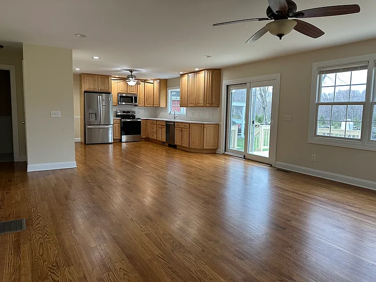 128 Center Rd — Photo 6