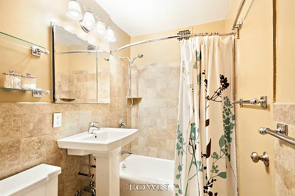 Sold by Town Residential | media 14