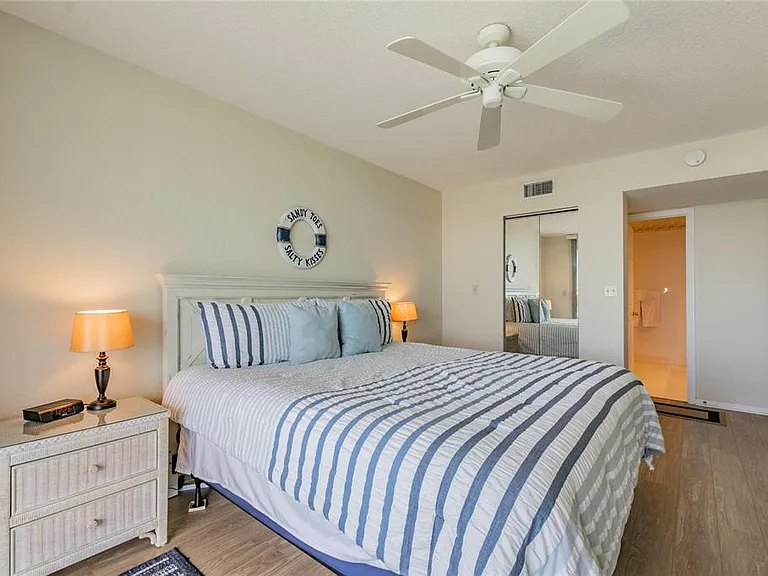 5901 Bahia Del Mar Cir #518 — Photo 16