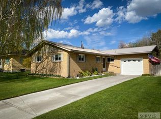 806 Raymond Dr, Idaho Falls, ID 83402
