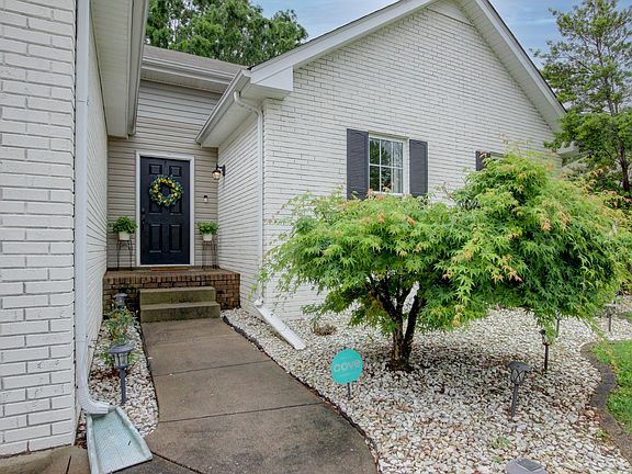 3rd image of 1148 Connemara Way