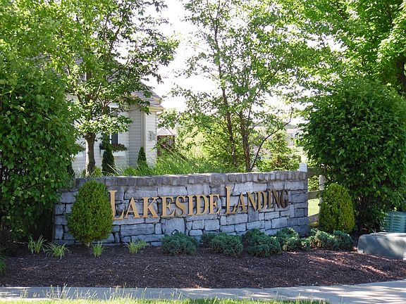 2nd image of 494 Lake Front Dr