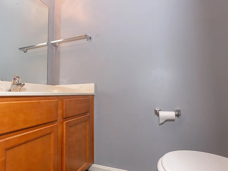 228 Morlatt Ln — Photo 6