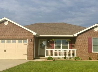 116 Skyline Dr, Lebanon, KY 40033