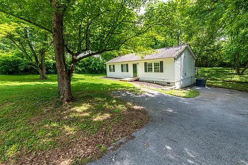 320 Beechwood Dr Photo 1