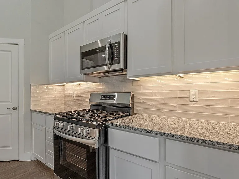 491 Azurite Rd — Photo 3