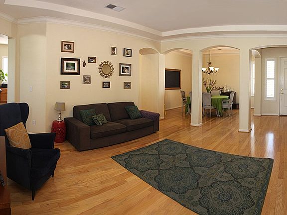 3rd image of 3341 Swallows Nest Ln