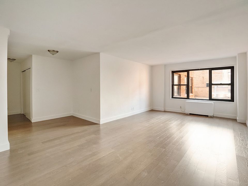 1st image of 120 E 34th St APT 14n